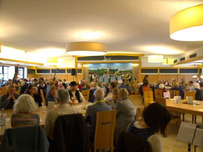 Fulminanter Jubiläumshoagarten im Spirklhof Rothenwörth mit „Special Guest“